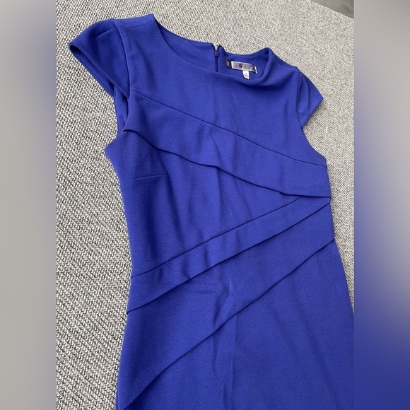 Jennifer Lopez Purple Mini Dress - Picture 3 of 9